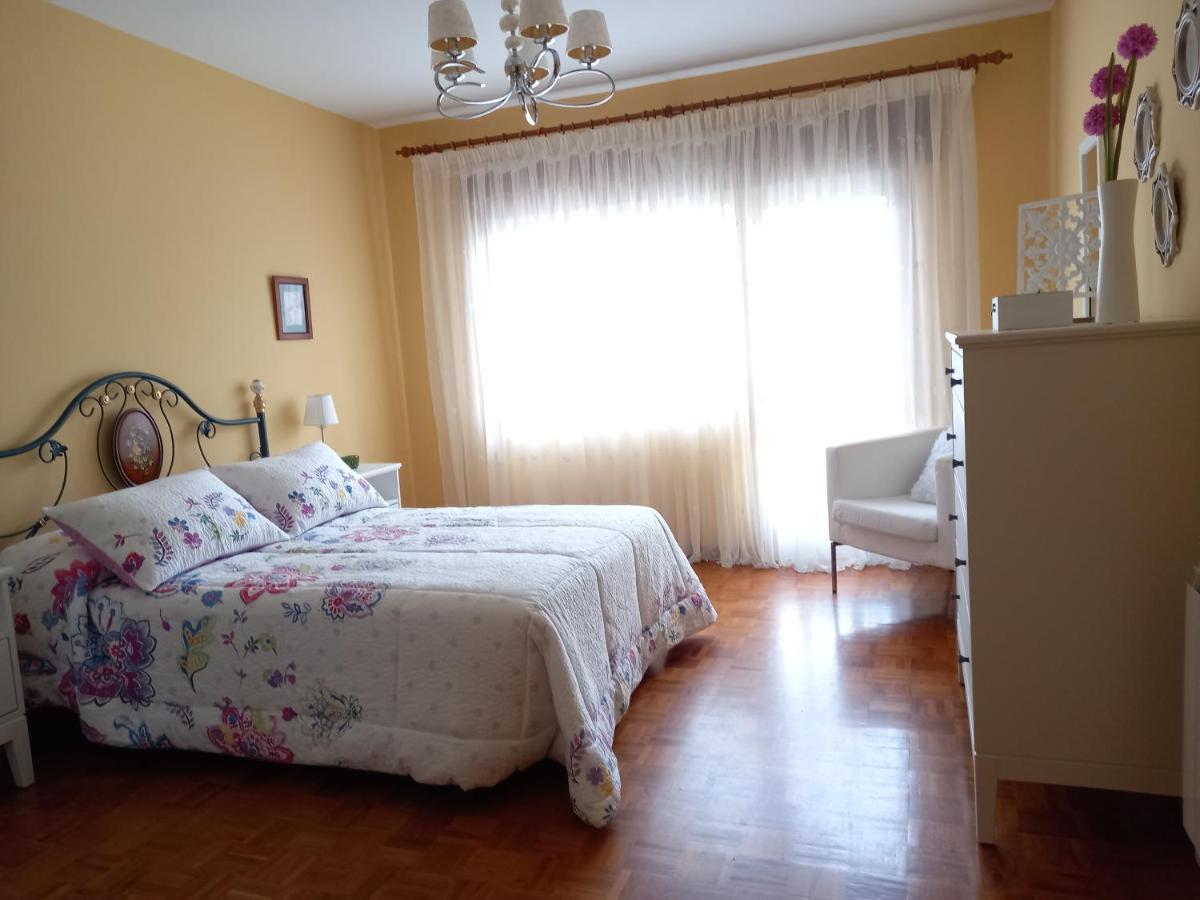 Ferienwohnung Piso Amplio A 100 M De La Playa Foz Exterior foto